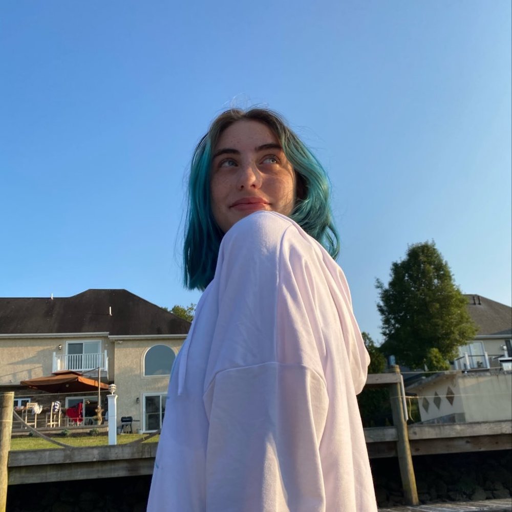 Meet your Posher, Ella